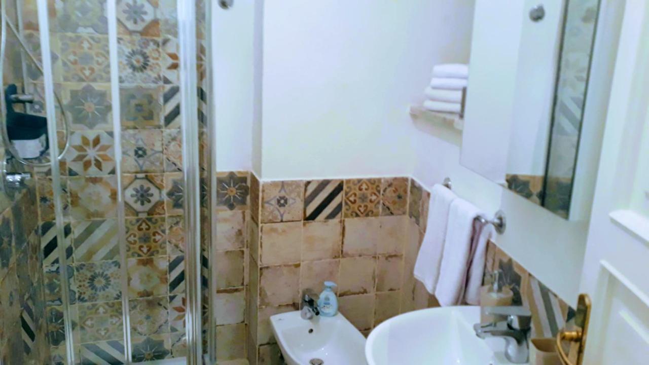 Villa Emidio House Termini Esterno foto